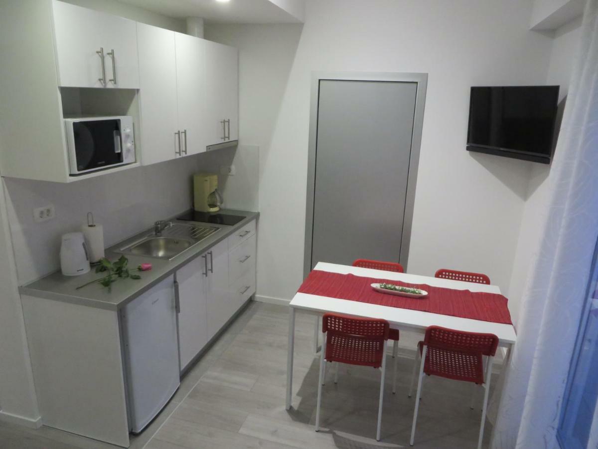 דוגי ראט Apartmani Raos מראה חיצוני תמונה